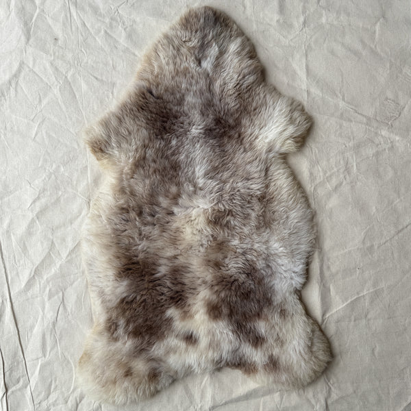 Natural Rare-Breed Sheepskin - Unique Colour Pattern (33)