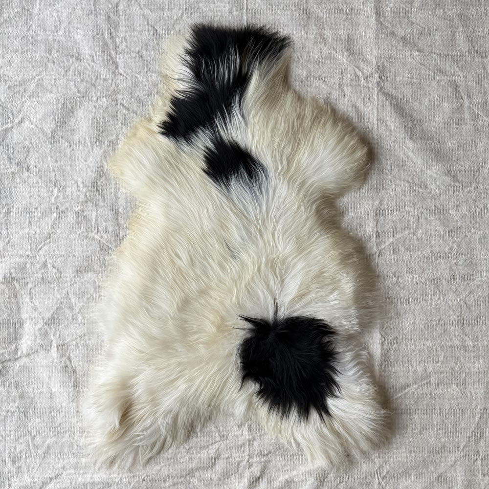 Icelandic Natural Sheepskin - Unique Colour Pattern (98)