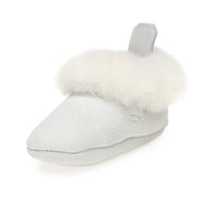 Barra Hand-Stitched Sheepskin Baby Booties - White